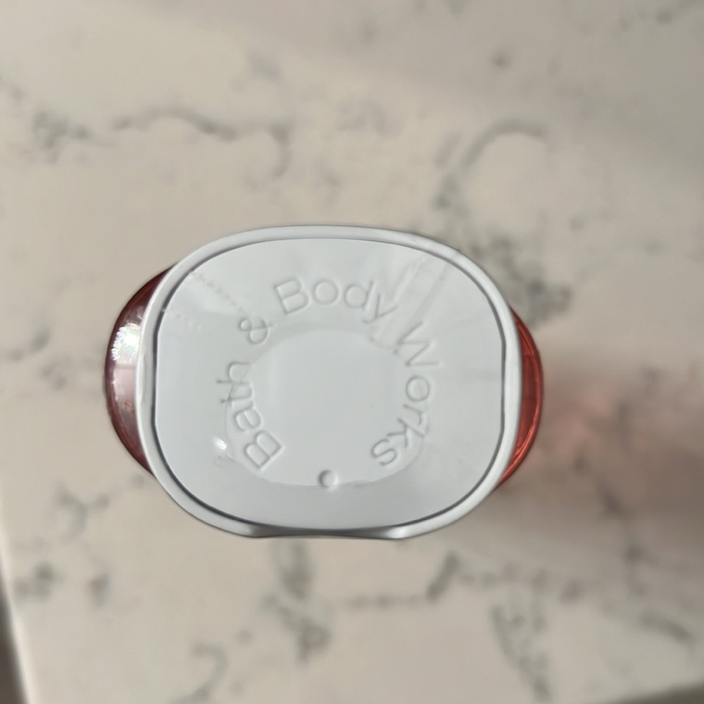 Gingham Gorgeous Body Wash - Picture 3 of 4